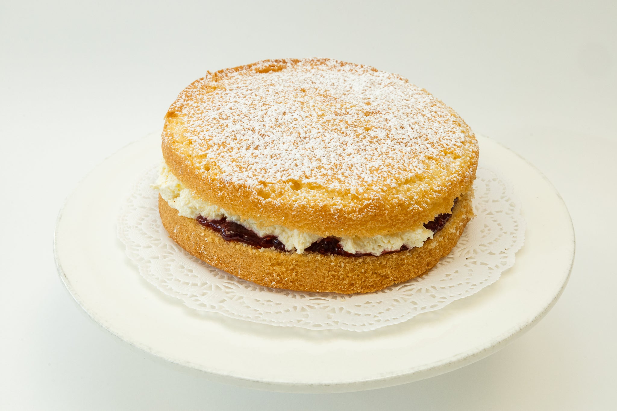 VICTORIA SPONGE 6 inch.